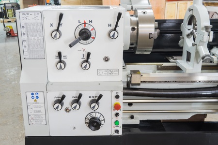 Станок токарно-винторезный STALEX C6256/1000